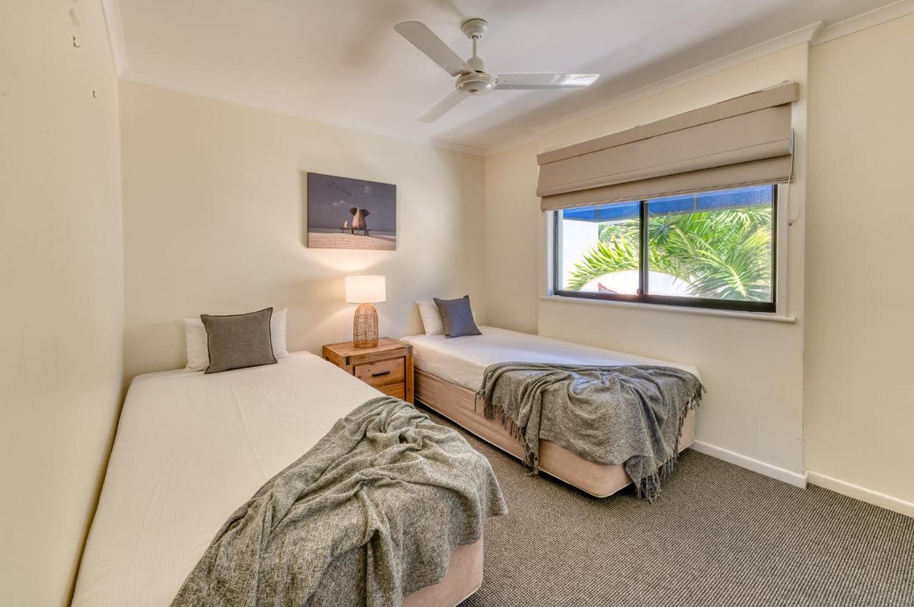 The Point Coolum Aparthotel Coolum Beach Bagian luar foto